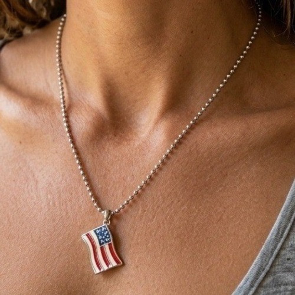 American Flag Patriotic Enamel Pendant Necklace Silver‎ Tone Ball Chain 18 Inch